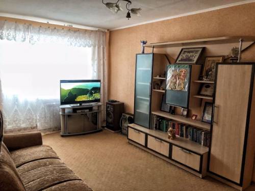 Продам 2 комнатную квартиру по улице Воровского 3300000 рублей.