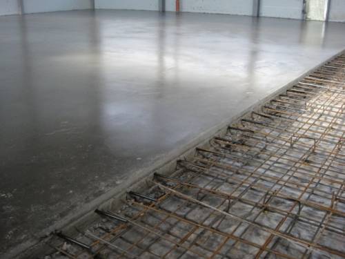 Заливаем промышленные бетонные полы