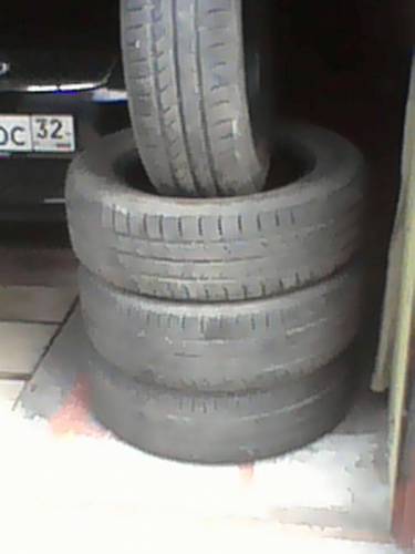 Продаю колёса на авто  б/у 195/65  R-15