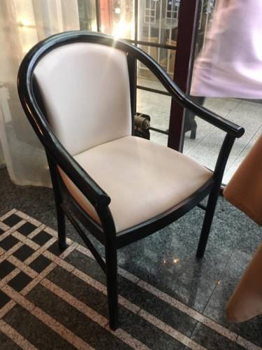 Продам стулья для ресторана