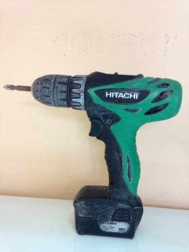 шуруповерт Hitachi DS 10DFL