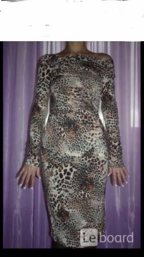Платье новое blumarine италия м 46 леопард шерсть миди теплое бежевое коричневое