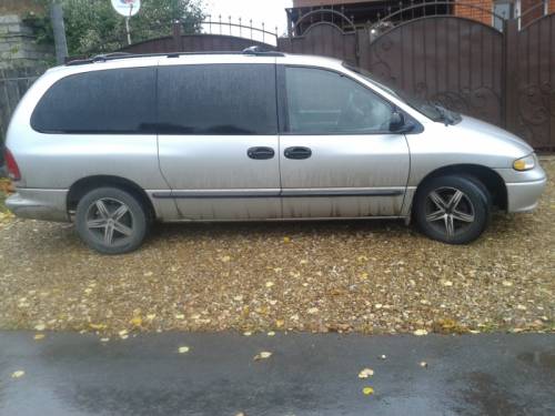  › Модель ­ Dodge Caravan