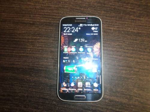 Продаю Samsung s4 i9500