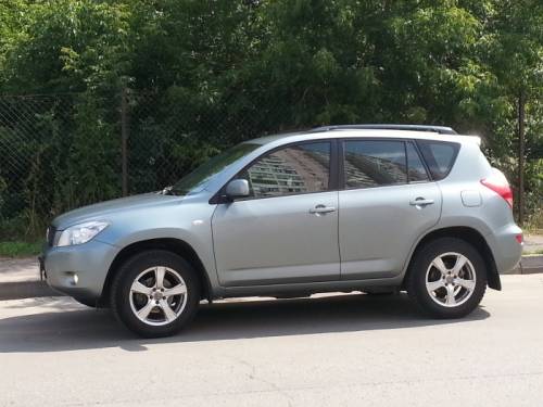  › Модель ­ Toyota RAV4