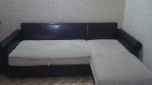 Продаю диван угловой 