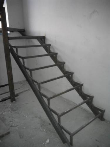 Металлокаркасы для лестниц