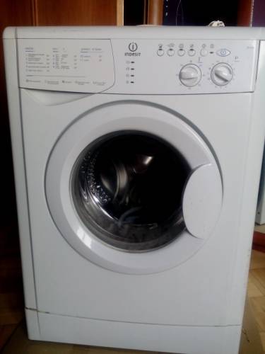 Продается Indesit WISL82