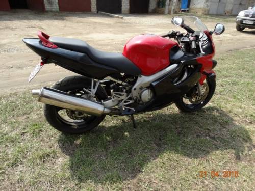 Продам мотоцикл Honda CBR600F