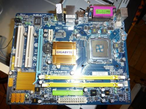 Продам материнскую плату Gigabyte ga-g31m-es2ls 