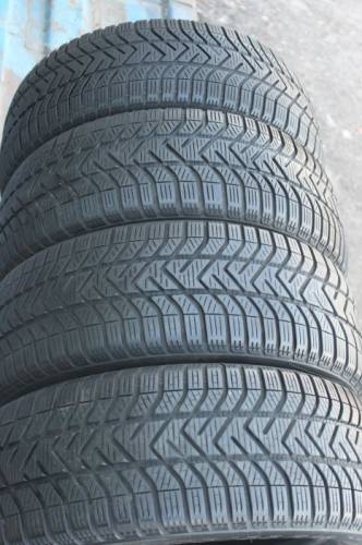 255/45 R20 Pirelli Winter