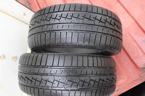 235/50 R18 Yokohama AVS Winter V901