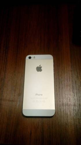 продам iphone 5 s .