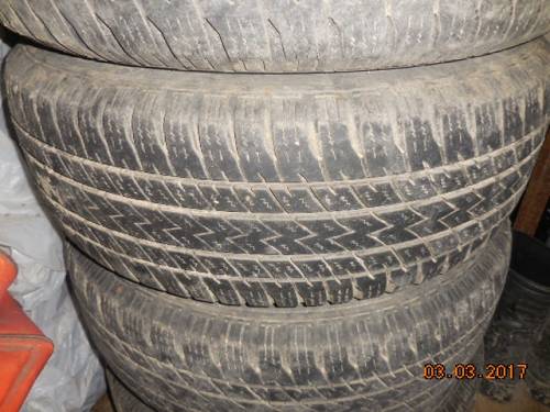 4 шины  235/65 R17 104T 