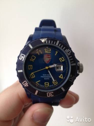 Продам часы Arsenal official merchandise
