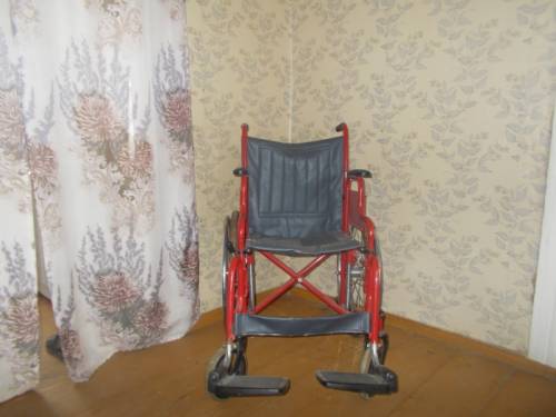 Инвалидное кресло коляска. 