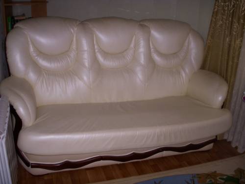кожаный белый диван