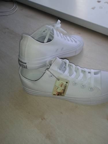 Продам кеды Converse новые