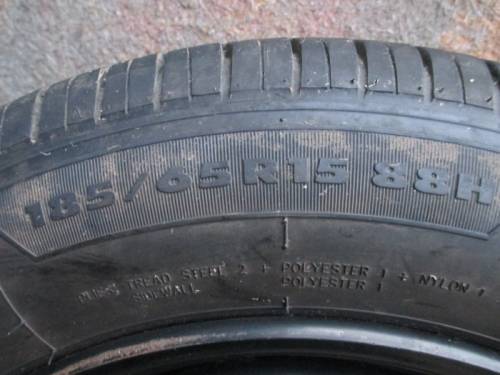 Продаю колёса 185/65 R15 88H