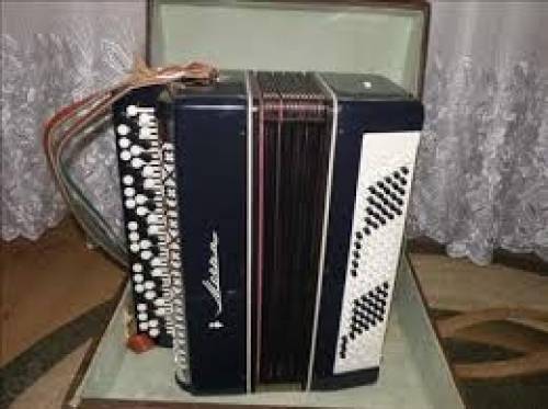 Продается Музыкальный народный инструмент Баян “Мечта“