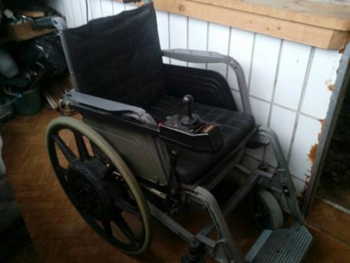 Продаю медицинское  инвалидное кресло с электроприводом.