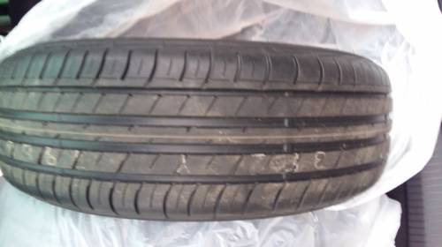 Продаю комплект шин Falken 215/65 R17