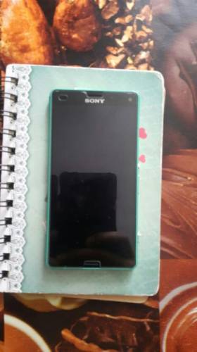 Продам sony xperia z3 compact