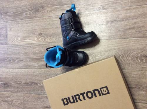 Продам детские ботинки для сноуборда Burton