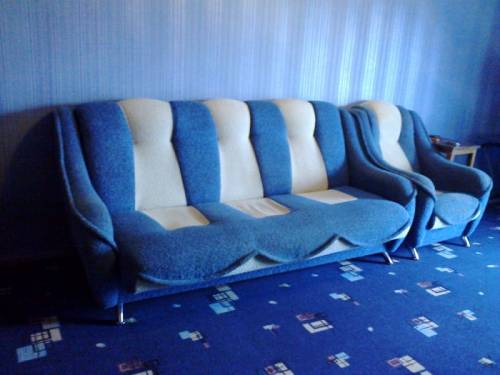 Продаю кресло диван