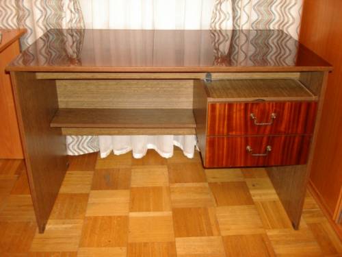 Письменный, полированный стол, качество СССР.