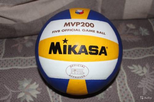   волейбольный мяч Mikasa MVP 200  
