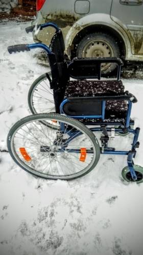 Инвалидная коляска в хорошем состоянии 