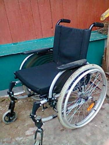 Инвалидное кресло - коляска 