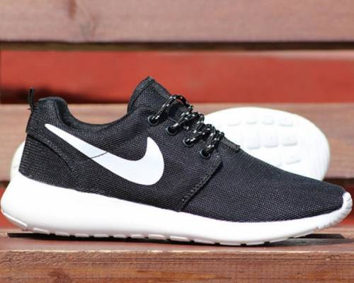 Кроссовки “NIKE Roshe Run“