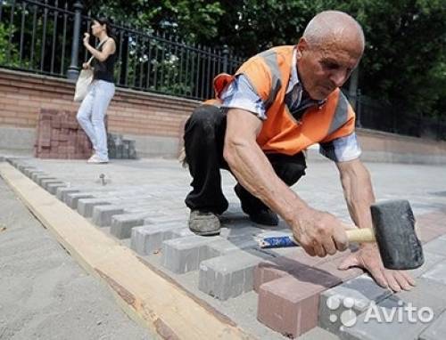 Укладка тротуарной плитки любой сложности