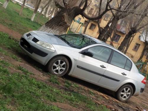  › Модель ­ Renault Megane 2