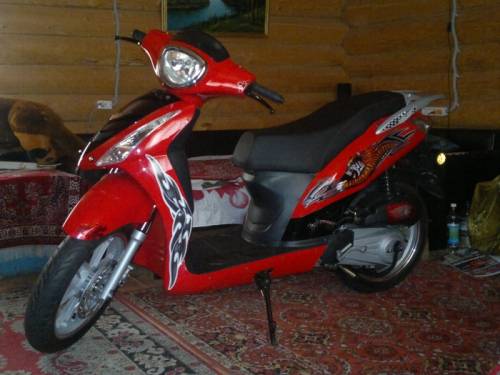 Скутер Lifan lf125t-9r