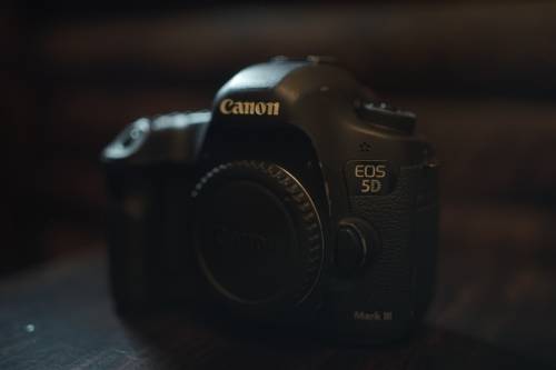 Canon 5d Mark iii (пробег 1600 кадров)