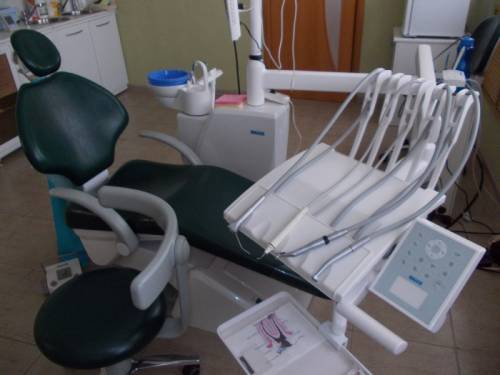 Стоматологическое оборудование и мебель