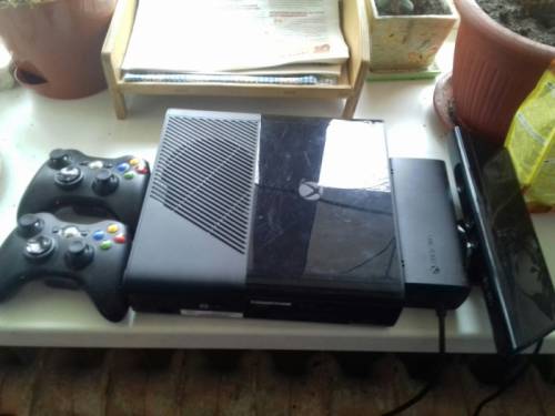 XBOX 360 e 250gbngta 5, nxl 17,mortal combat