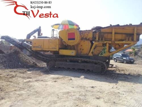 Продаётся щековая дробилка Komatsu BR350JG 1997 года.  