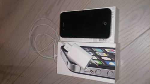 Продам iPhone 4 s в отлично состоянии 