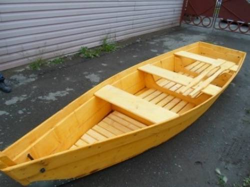 Изготовление весельных лодок.