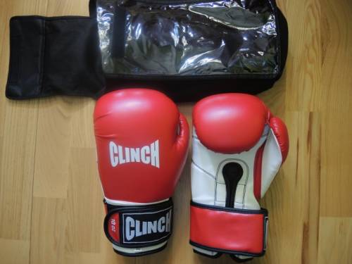 Продам перчатки боксёрские Clinch 10 унций