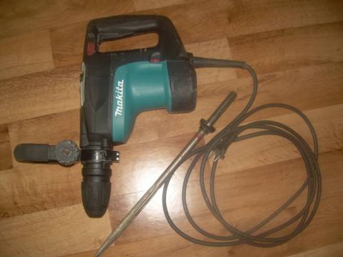 Makita HR 4001C