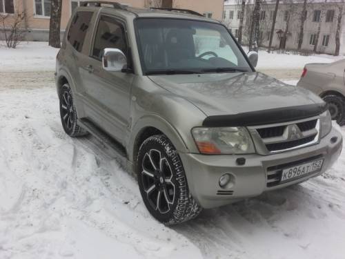  › Модель ­ Mitsubishi Pajero