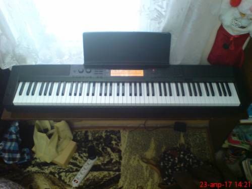 цифровое фортепиано CDP-200R.  2009 г.в.