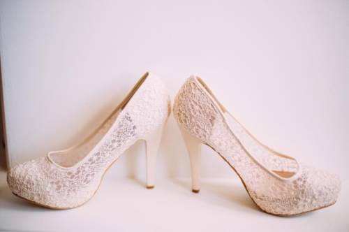 Кружевные свадебные туфли 