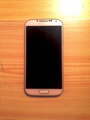 Продам Samsung Galaxy S4