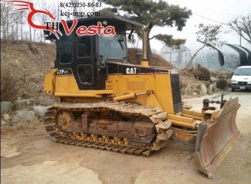 Продается  бульдозер Caterpillar D3C  2002 года выпуска. 